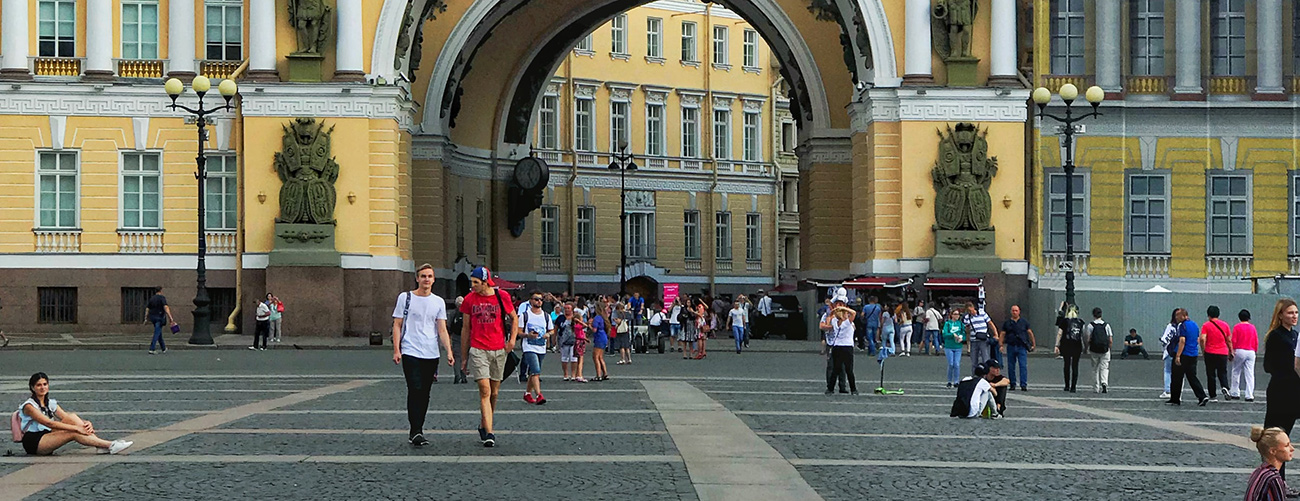 Dating in Saint Petersburg, Russia: Tips to Win the Local’s Heart