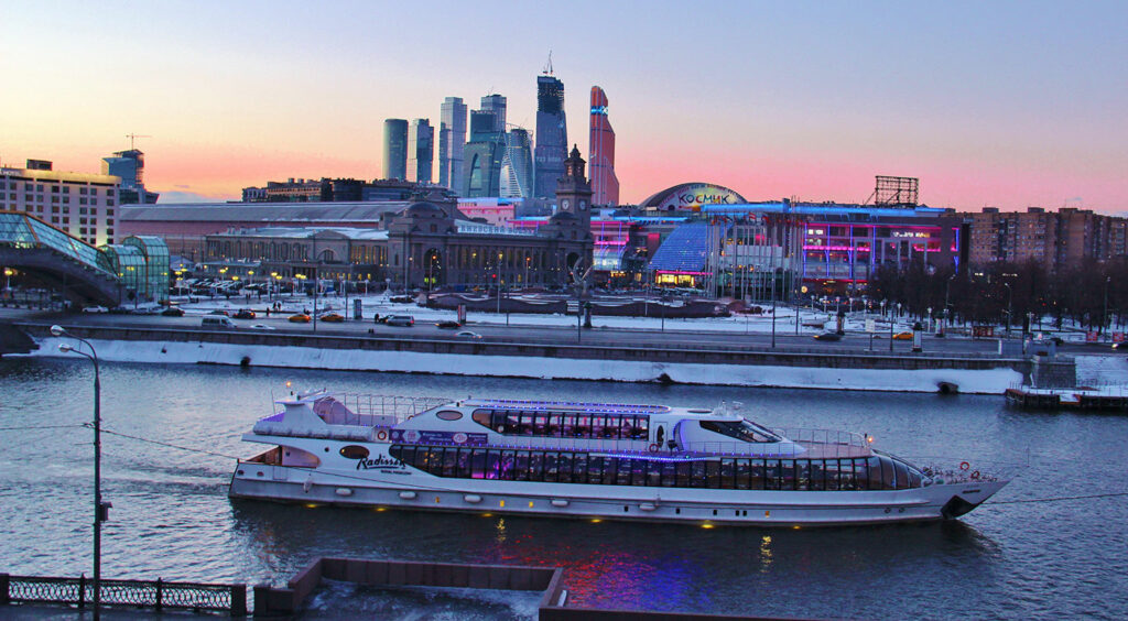 first date ideas in moscow radisson cruise flotilla