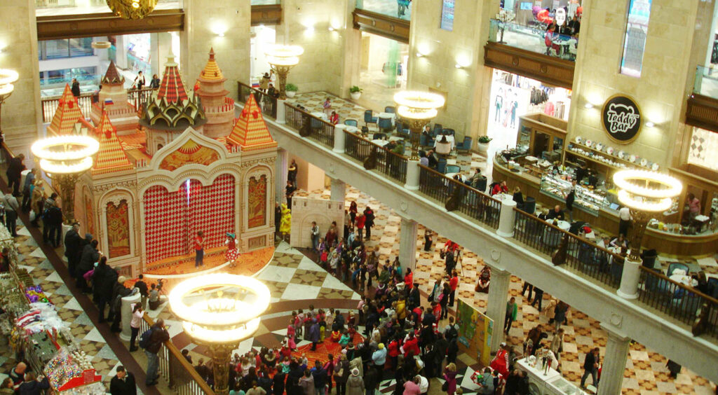 first date ideas in moscow central children's store